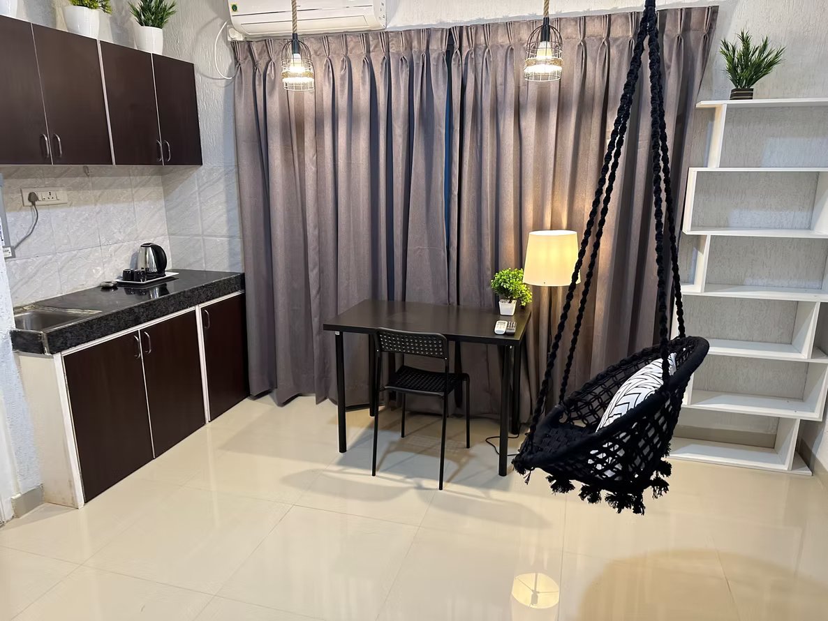 The Swing (Studio 10) – 10