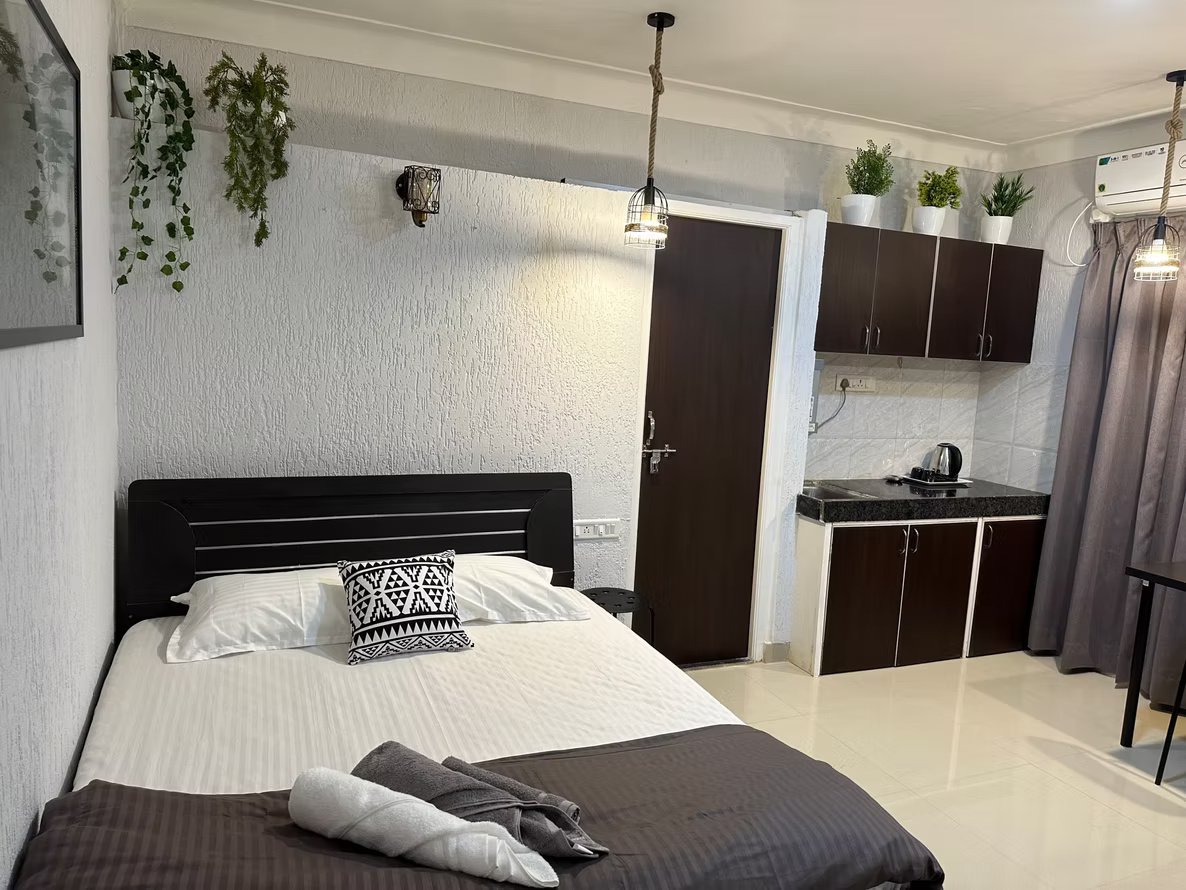 The Swing (Studio 10) – 11