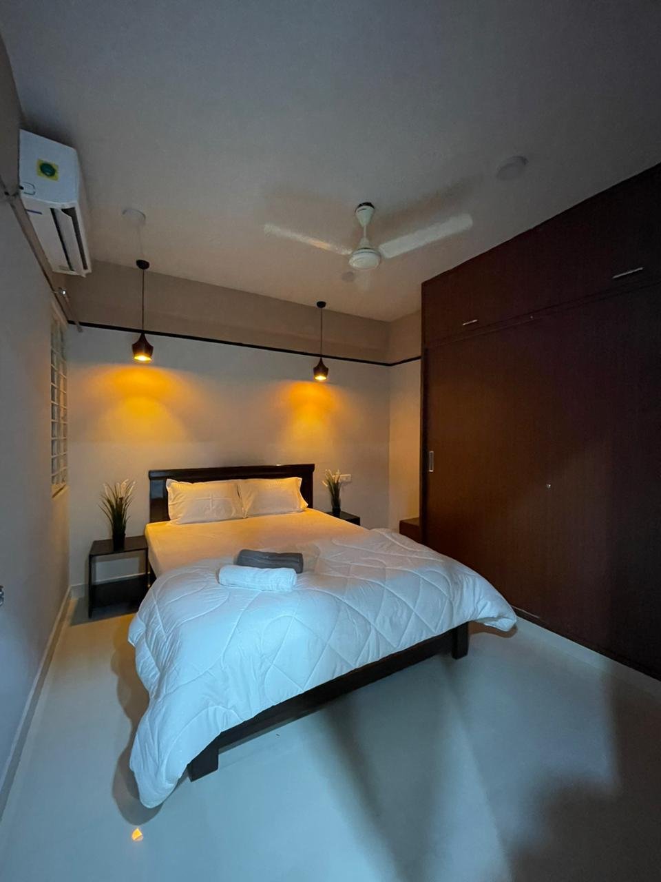 c76880dd-a6fe-4bbe-a5b9-e98a30b56190