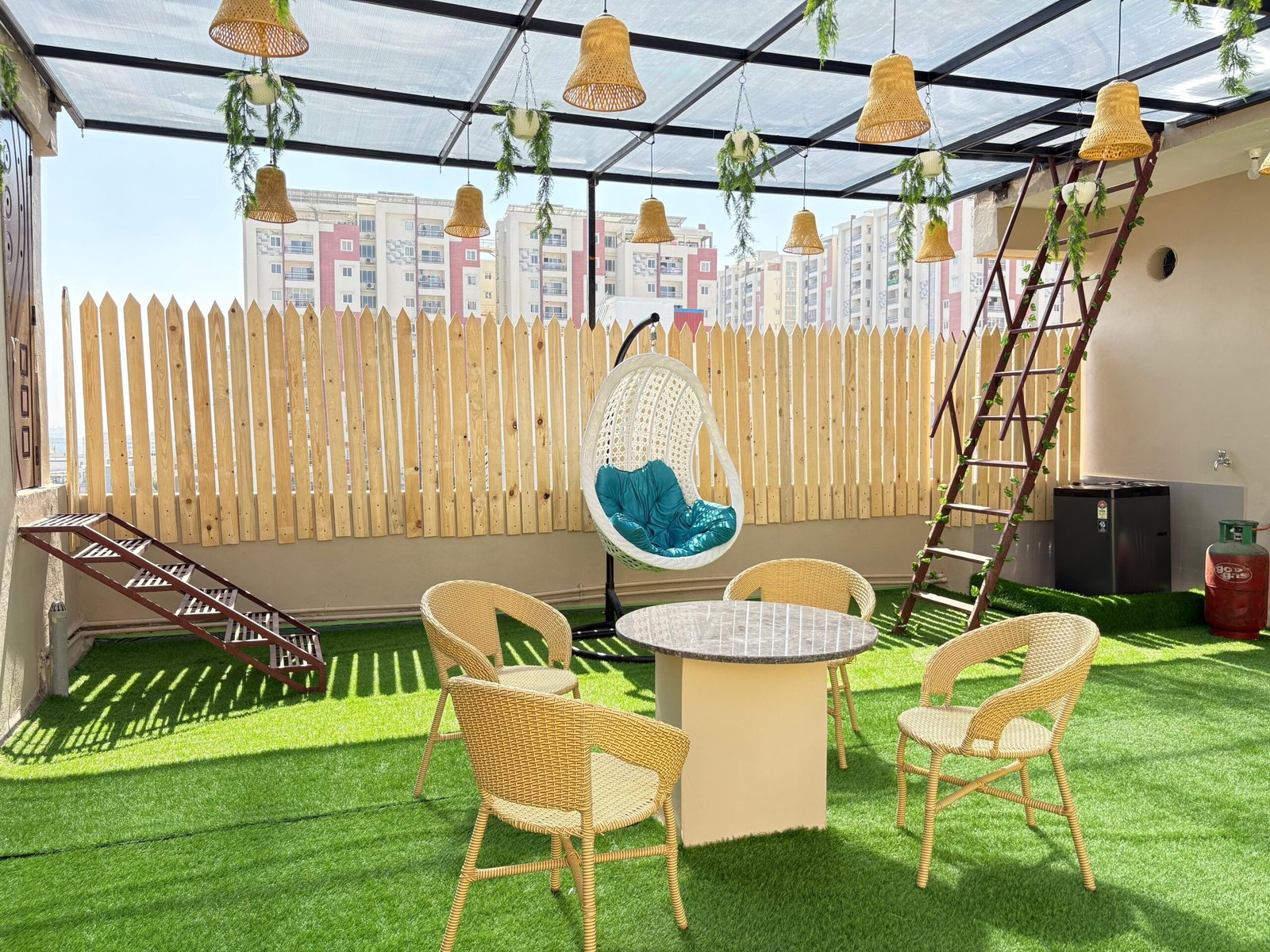 0cb06366-03bb-4ce5-8fb6-462e8e8ed43e