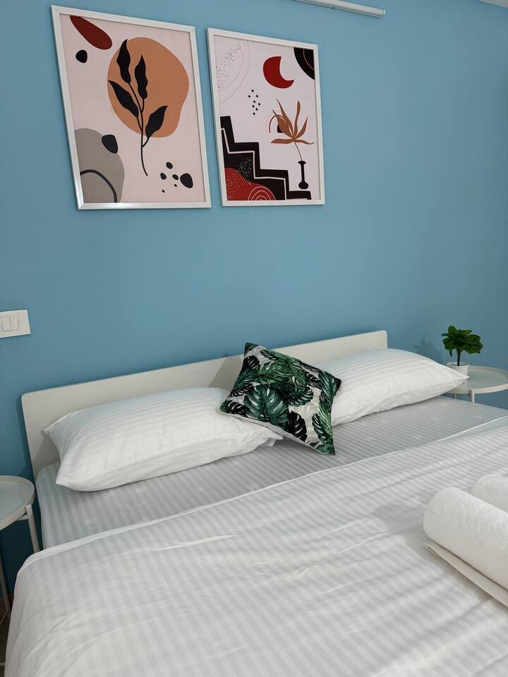 68c3363b-b7c2-44fd-89c0-836bdcbe532d