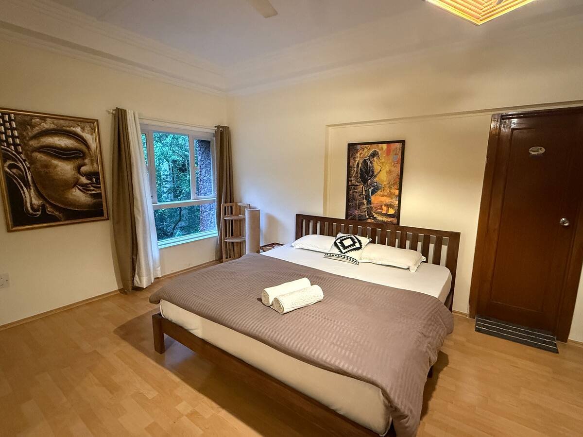 a5f52f37-a659-40a0-8fbf-af6692752a1d