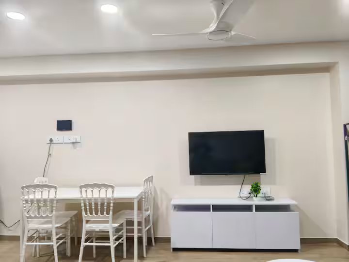 0d3b136e-3e18-453e-9825-d0c751c20c1a