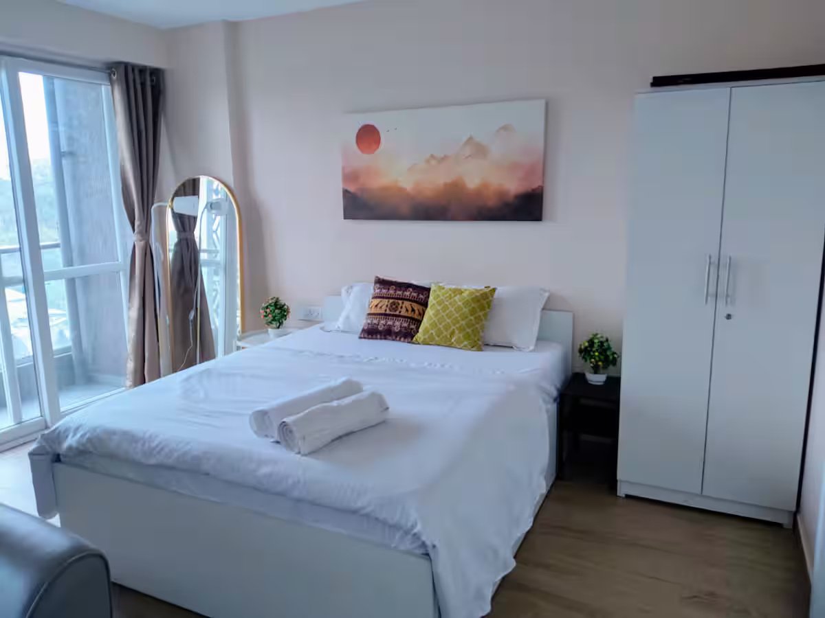 b6cb456a-cc38-4b77-abe3-b73b210feb0c