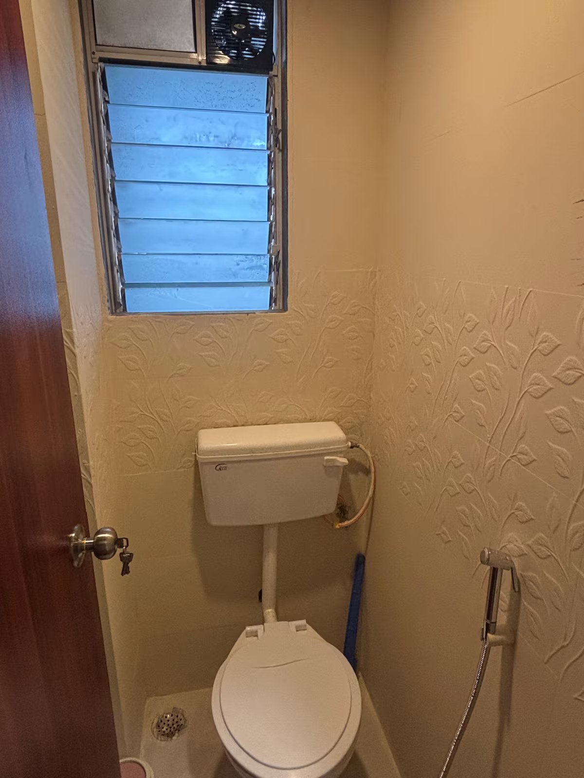 Nook 302 Pvt 1Bhk. Good Feel. Light. Nr Airport – 23