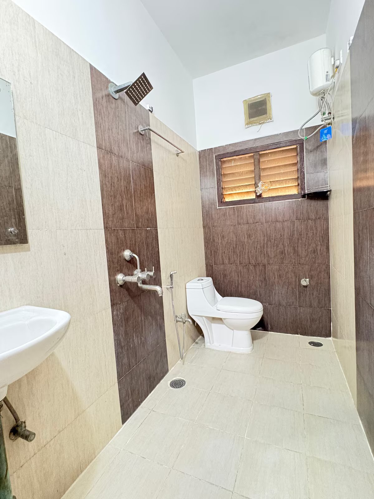 Numa House 3Bhk Pvt Apt near HitechMadhapur – 16