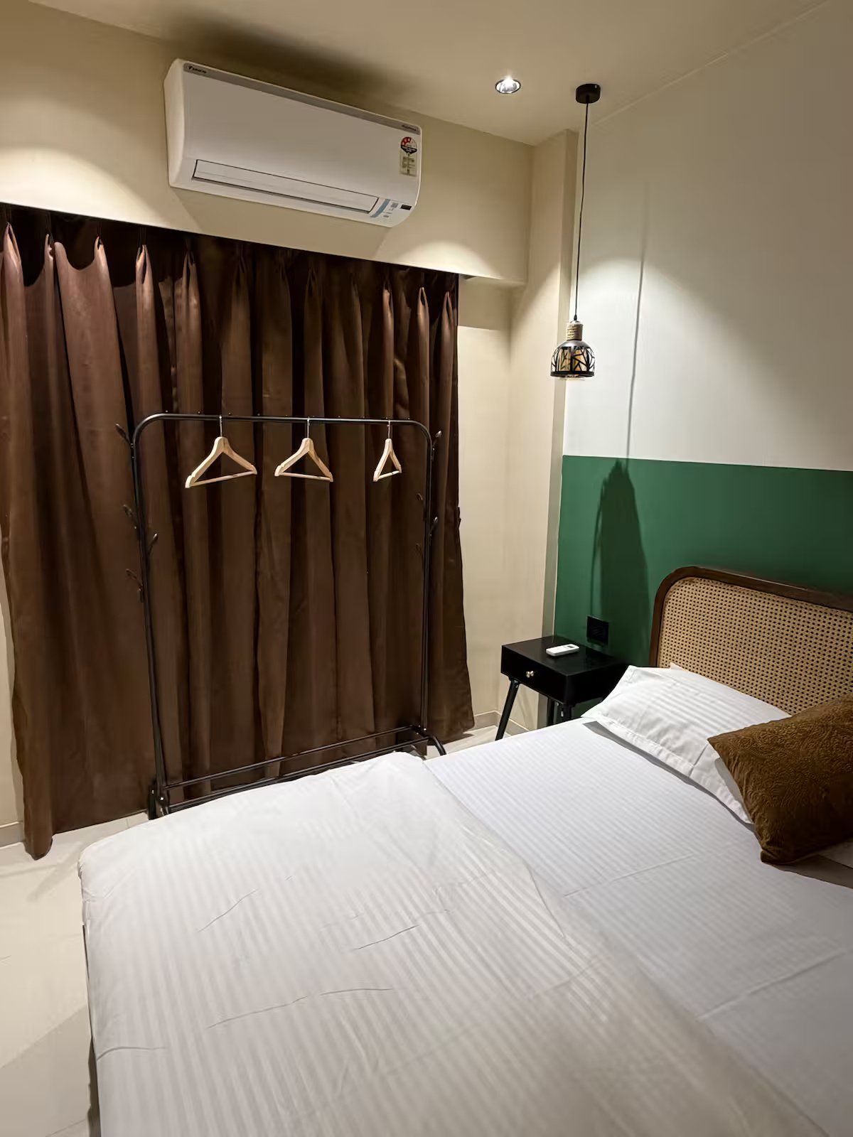 Serenity 601 1Bhk Pvt Apt near Atal Setu & NMIA – 16
