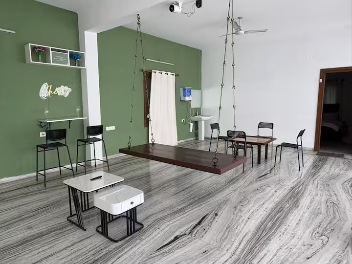 Veranda Private Terrace Getaway near Hitech – 2