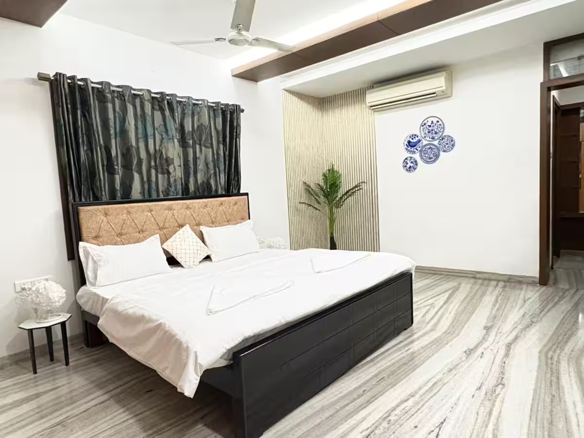 Zephyr Luxe 4Bhk Duplex near Hitech – 13