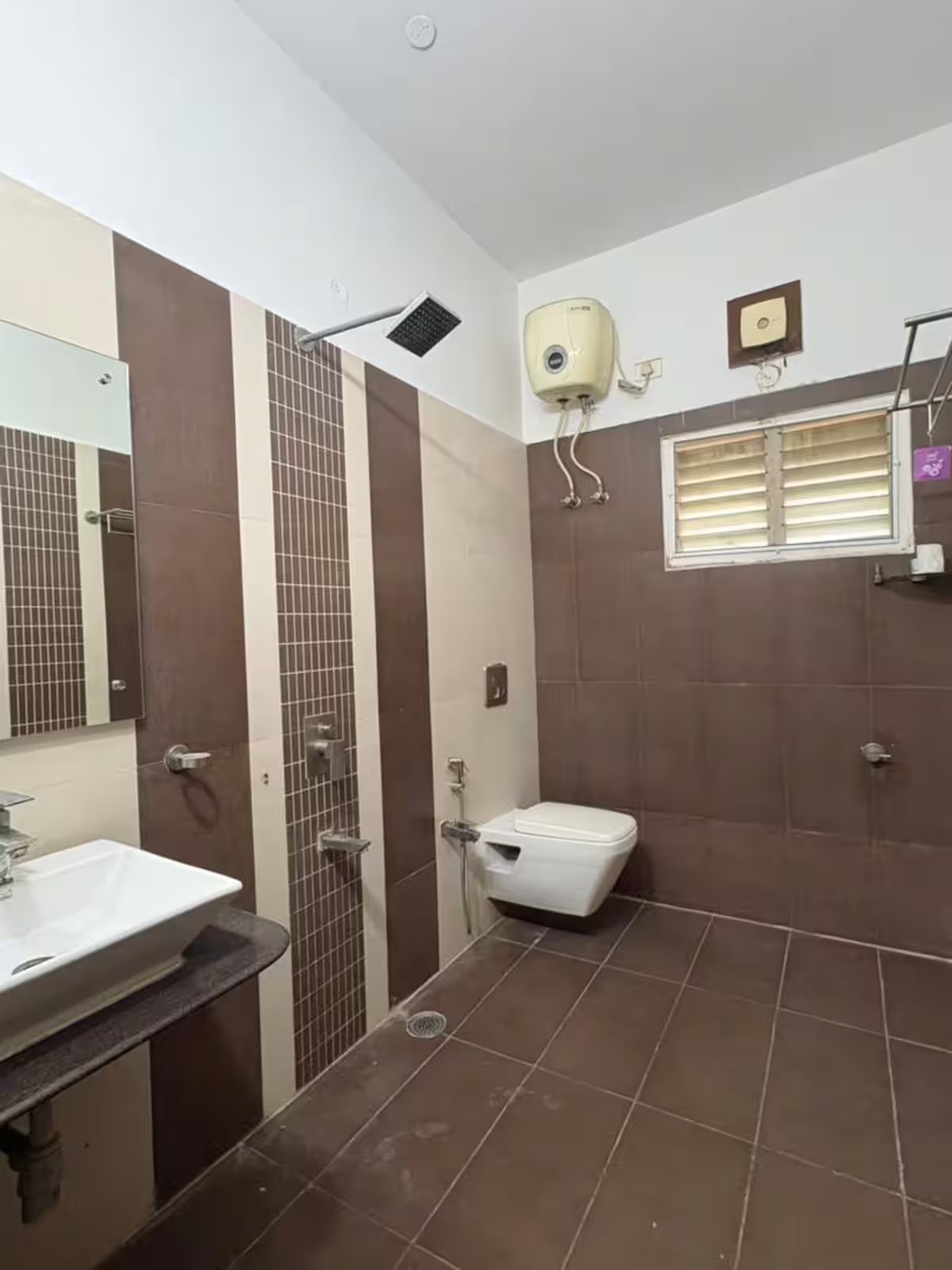 Zephyr Luxe 4Bhk Duplex near Hitech – 19