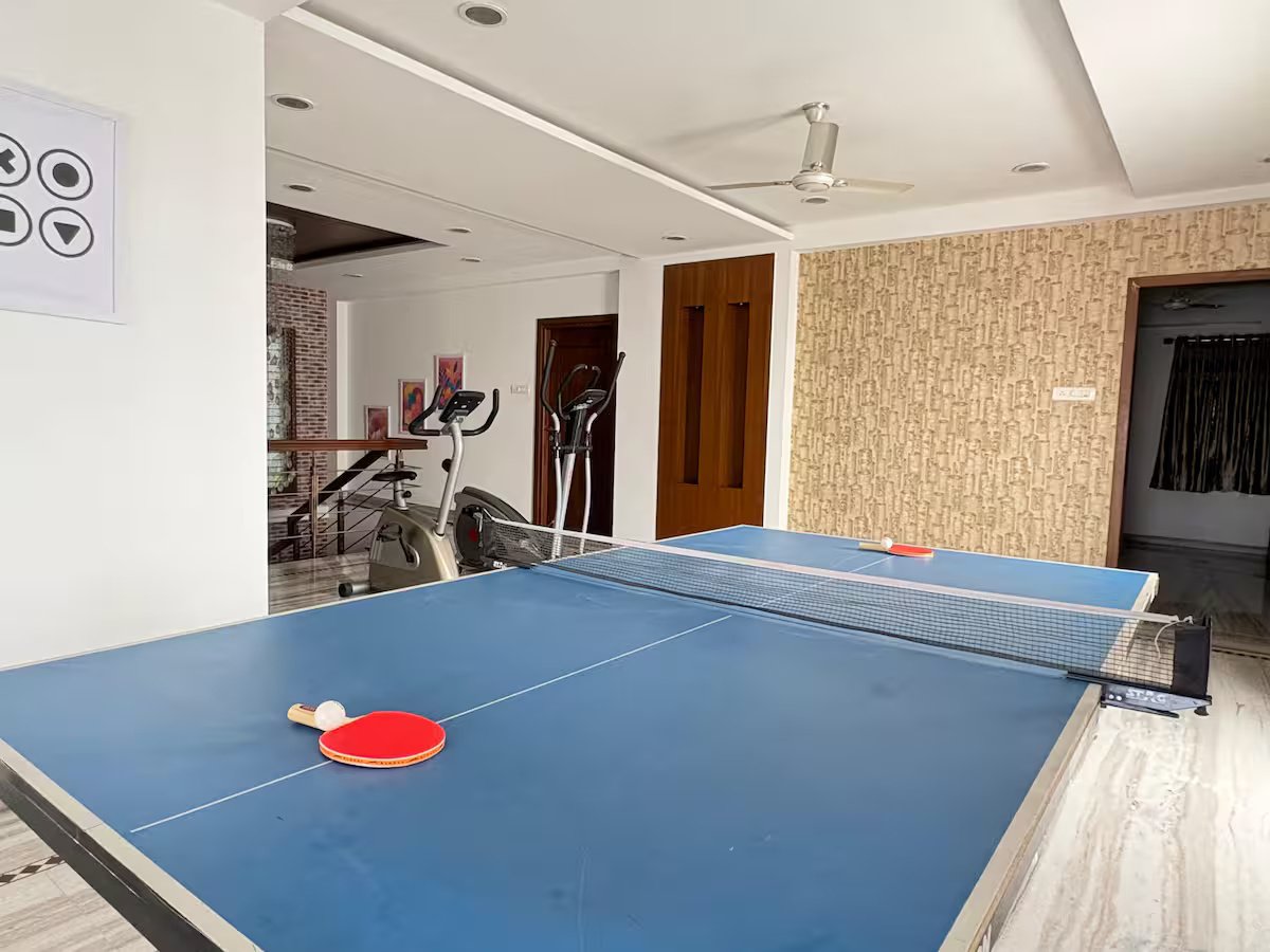 Zephyr Luxe 4Bhk Duplex near Hitech – 26