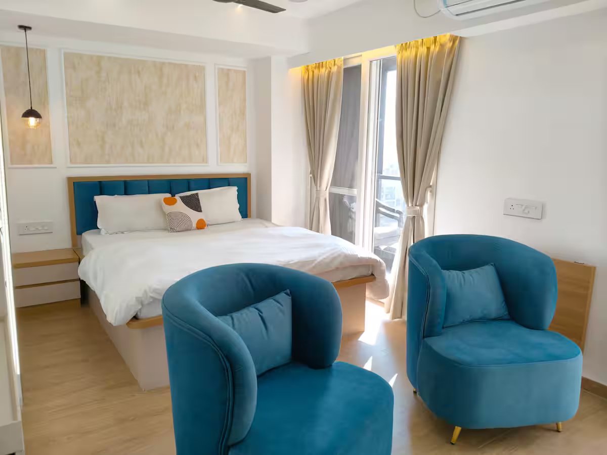 Ziva – Private Studio – 9