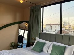 f476287e-d3e6-4a86-b8e7-bf8b65bee34c